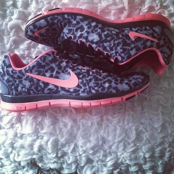 cheetah nike running shoes